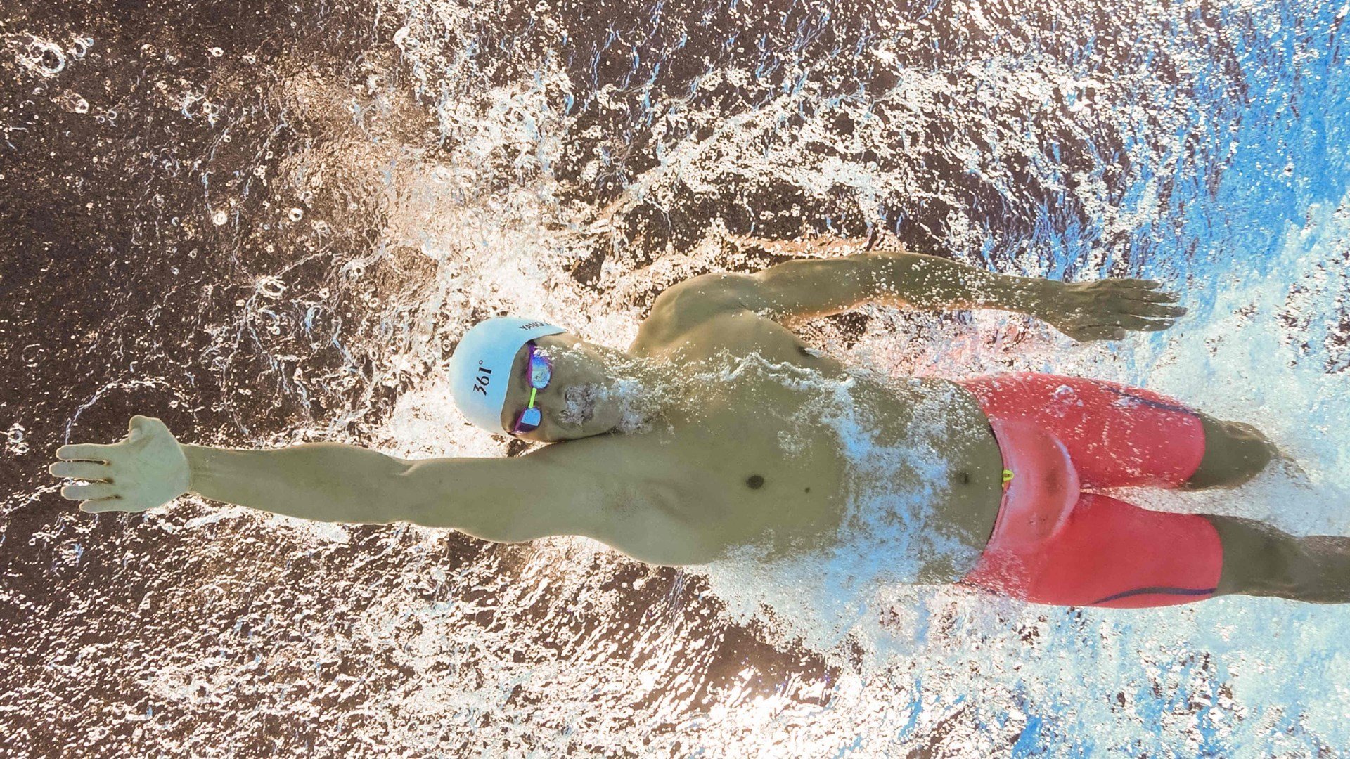 星空体育在线入口-男子蝶泳技术动作细节不断优化，男子蝶泳100米